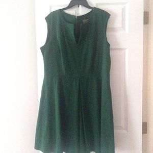 Taylor Woman Emerald Green Plus Size Dress with Pockets, 16W
